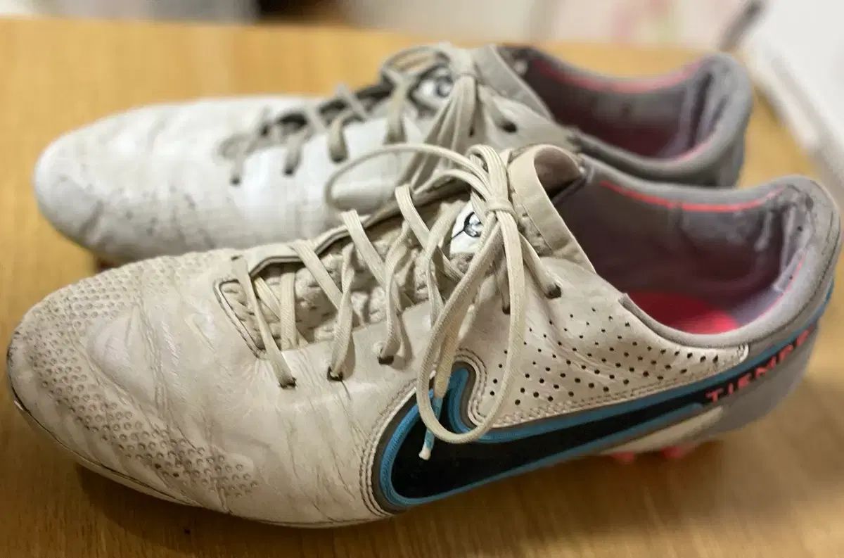 ナイキ ティエンポ レジェンド9 AG サッカーシューズ 260