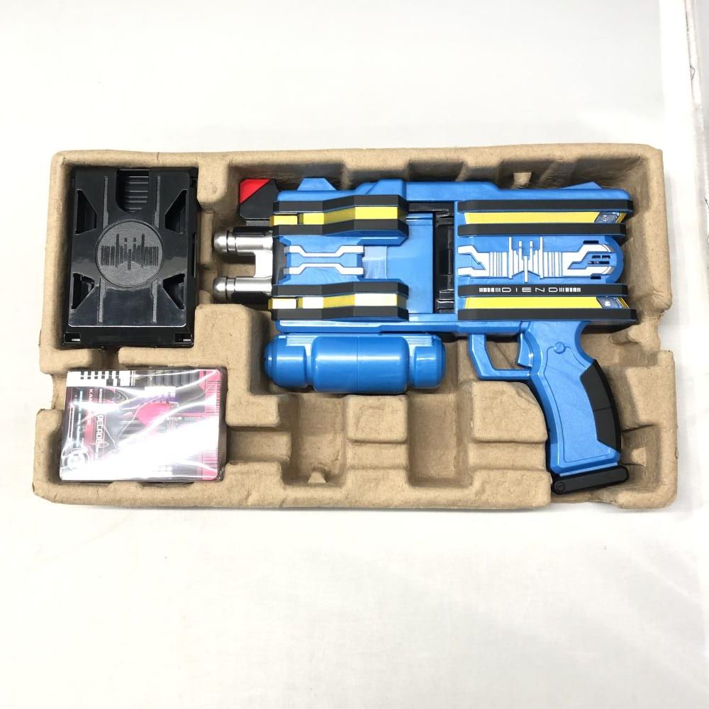 中古】バンダイ 変身ベルト DXネオディケイドライバー 仮面ライダー
