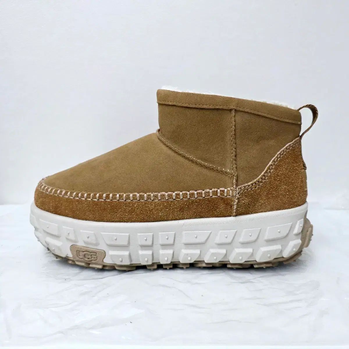 UGG アグ メンズ ベンチャー DAIZ ウルトラ フラットフォーム シューズ ベージュ