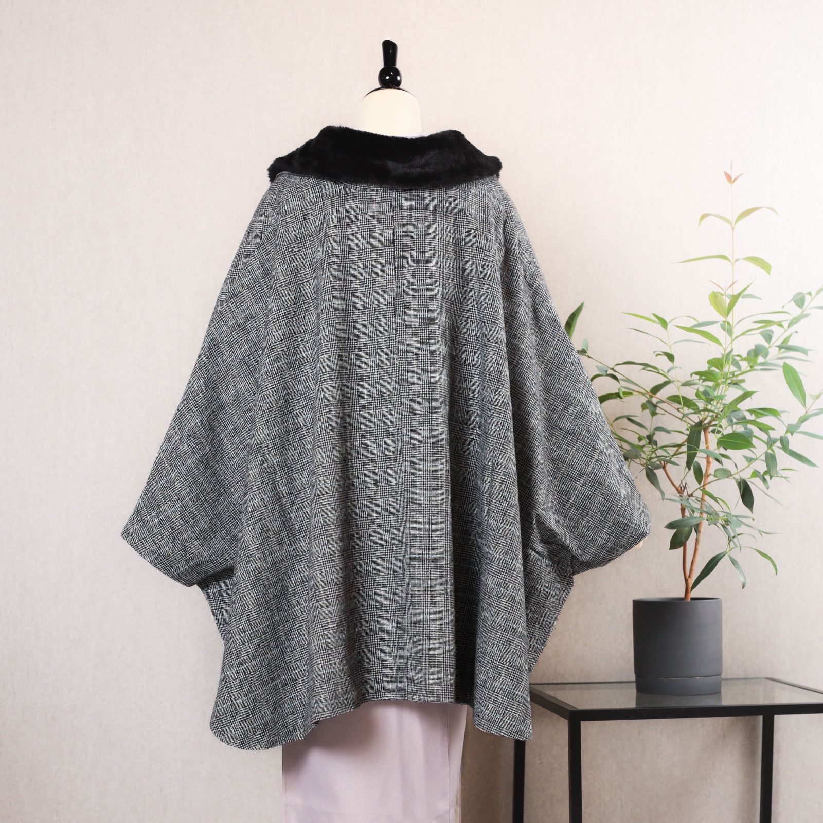 新品・未使用 ケープ コート JAPAN MODE【ブラック×グレンチェック  