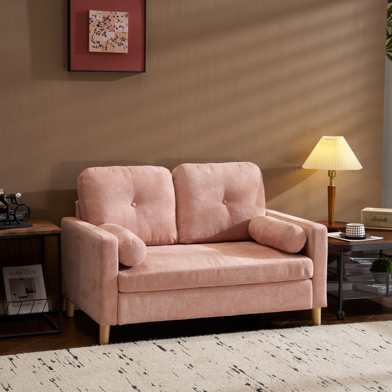 な脚 柔軟な背もたれ