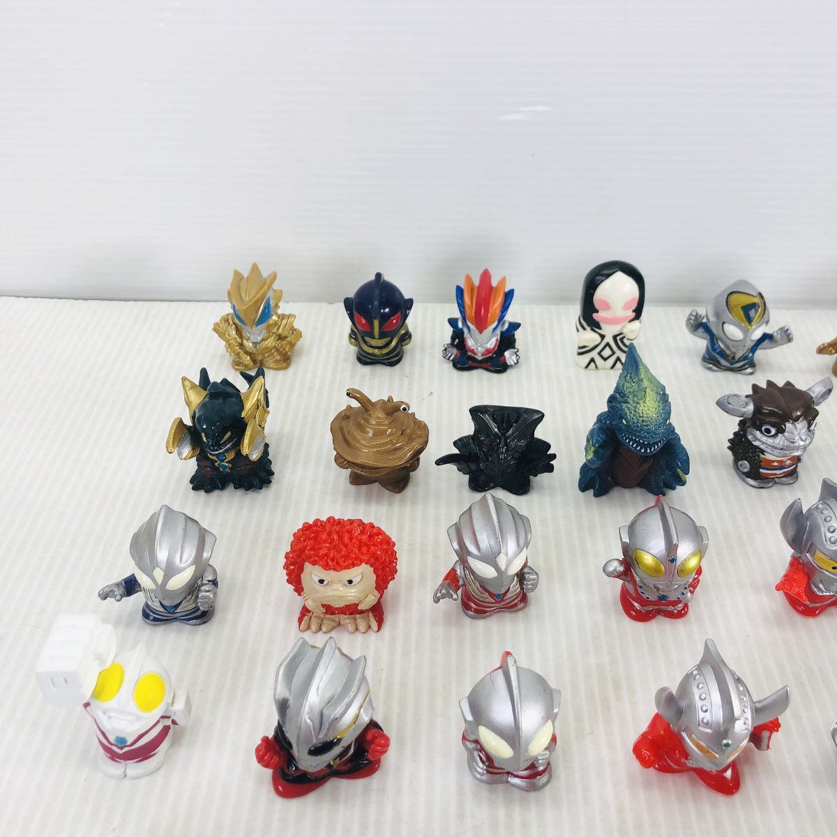 180個以上】ウルトラマン 怪獣 指人形 ソフビ クリア 大量 まとめ