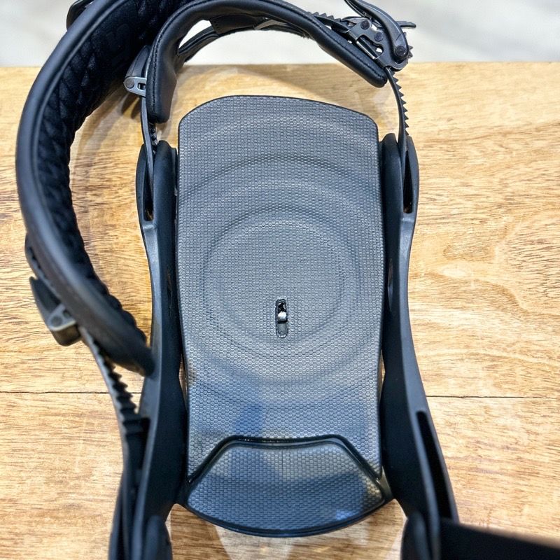 24 25 NITRO STAXX ASYM Mサイズ ナイトロ メンズ スノーボード バインディング 型落ち 日本 ビンディング スノーボード ウィンタースポーツ