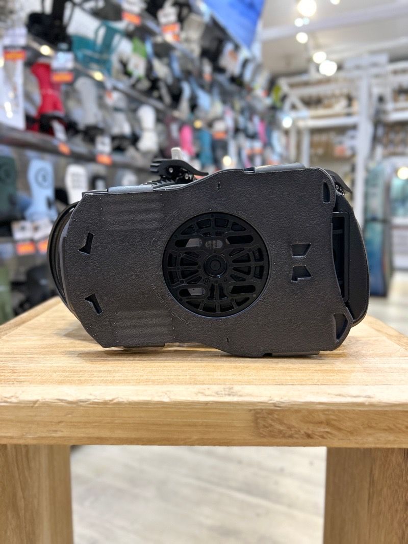 スノーボード バインディング