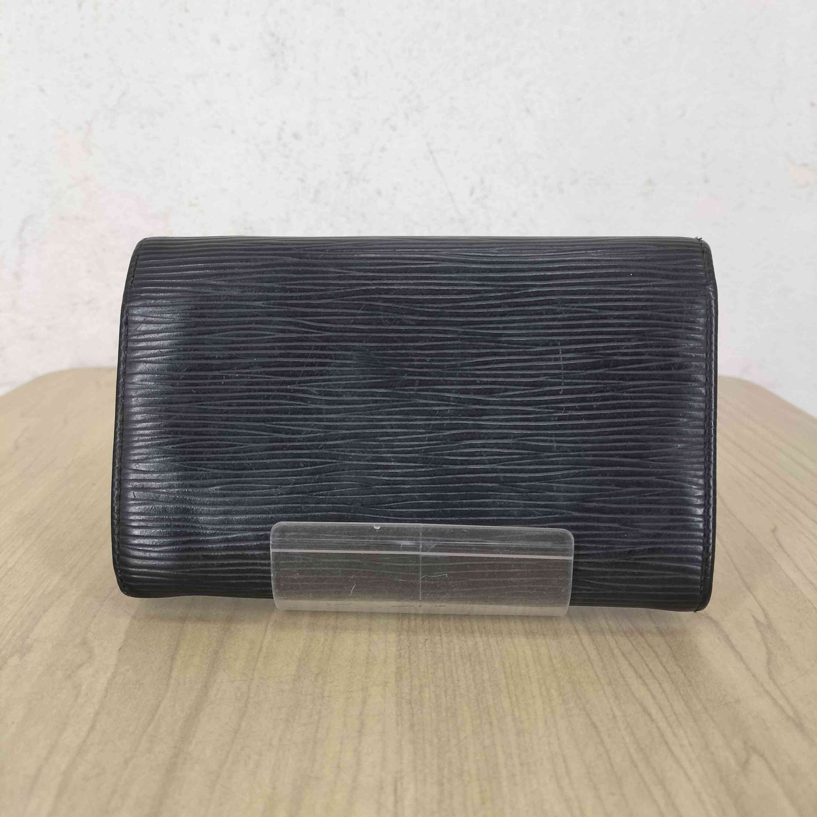 ルイヴィトン LOUIS VUITTON エピ ポルトフォイユトレゾール 