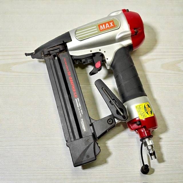 マックス MAX 釘打ち機 フィニッシュネイラ常圧 TA-235 FN 3 LU レッド 赤 シルバー 釘打機