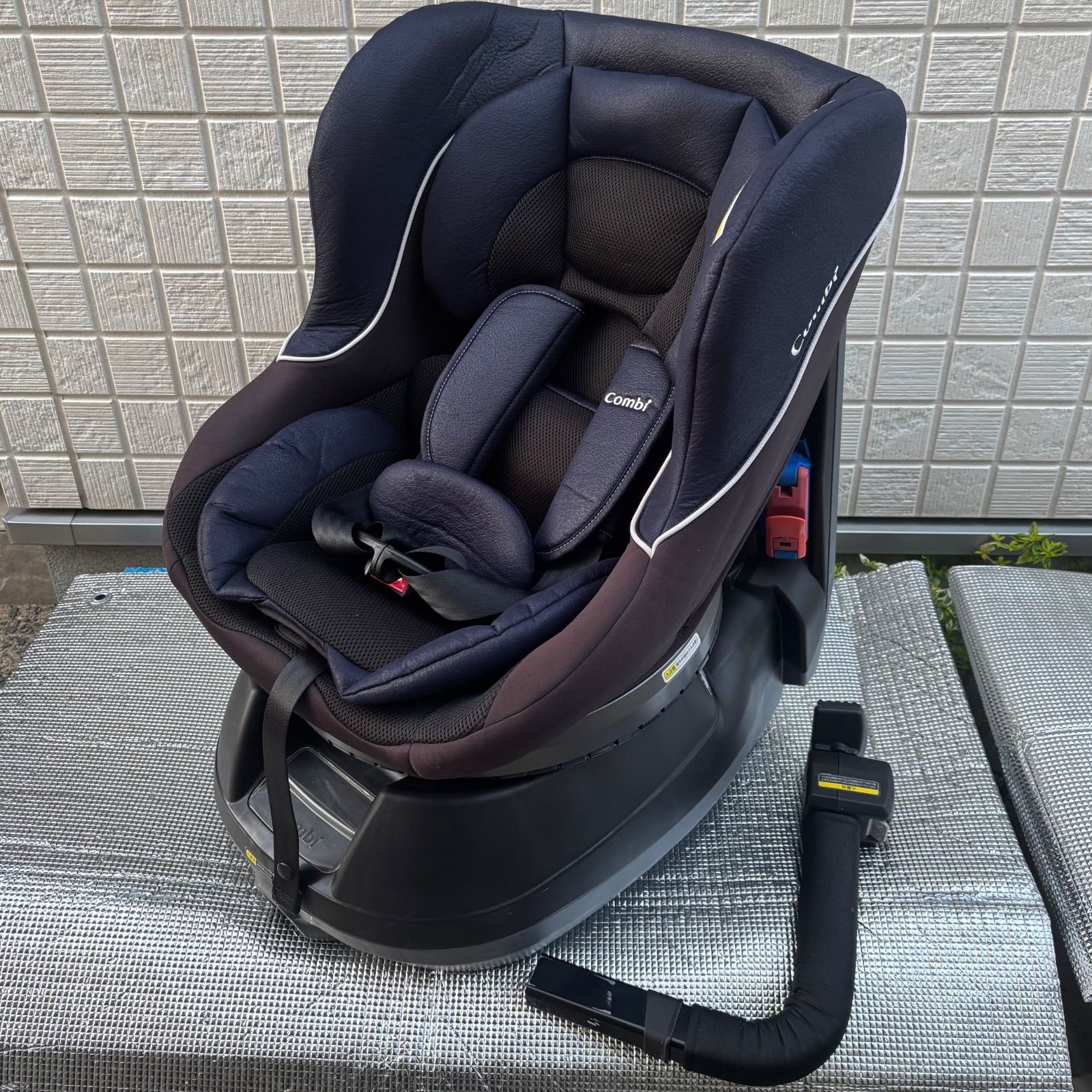 清掃済み！　チャイルドシート　コンビ　ネセルターン　ネクスト　CG-CTG 清掃済み！ チャイルドシート コンビ ネセルターン ネクスト CG-CTG