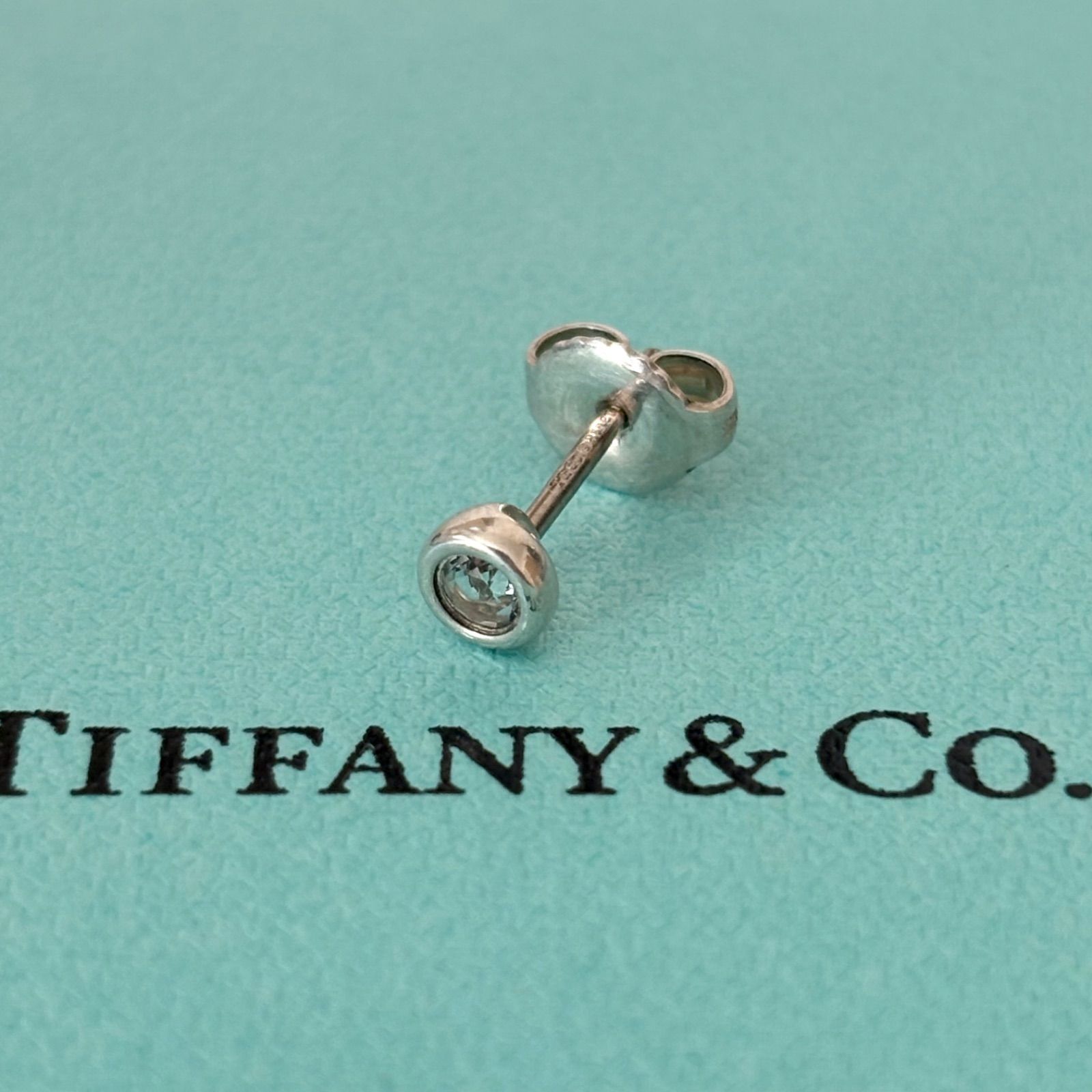 Tiffany & Co. シルバー ピアス(片耳用) 213【ティファニー】シルバー ピアス アクアマリン 枠込み直径 約4.4mm