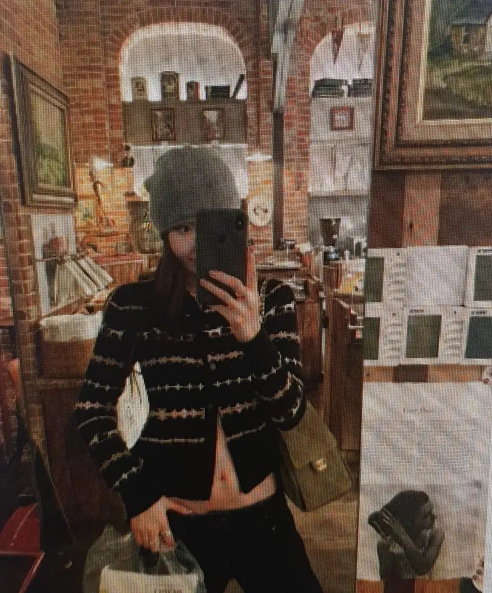 海外配送 ニット クロップド カーディガン ブラック ストライプ セーター