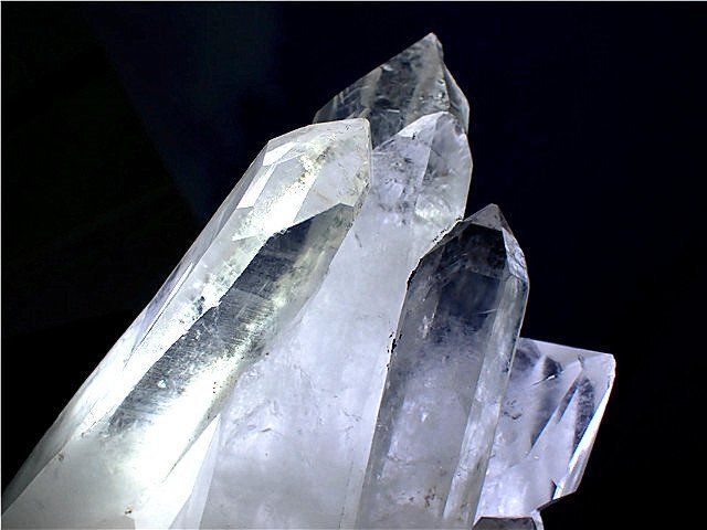 ◆超強天然(藍針入り)水晶クラスターB88B6/199B75D ac3a1b71c73179702b899ef7447e46