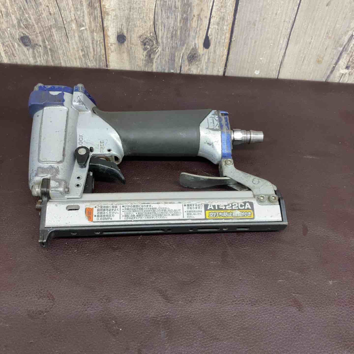 品 マキタ makita 22 mm 常圧軽天タッカ AT 422 CA
