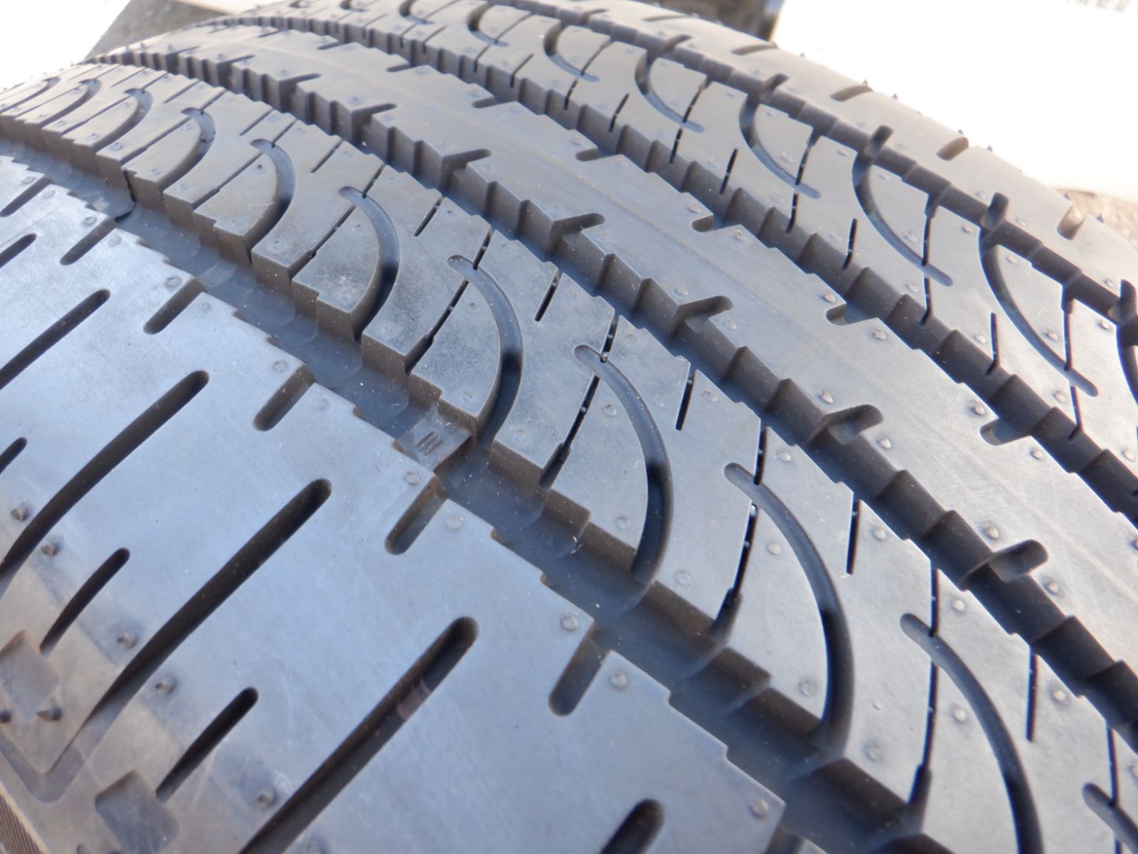 新車外し 225/55R18 4本 ヨコハマ ジオランダーSUV G055 2025年製