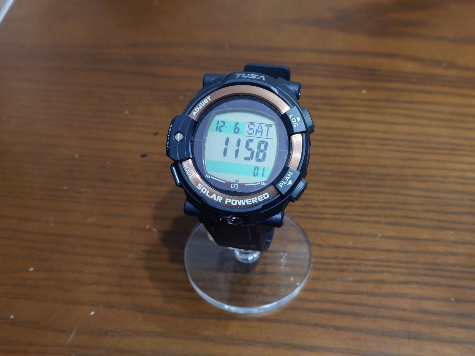 １ TUSA DC Solar LINK IQ 1204 BKBR ブラック ブロンズ ソーラー充電式 ダイブコンピューター スマホ転送可