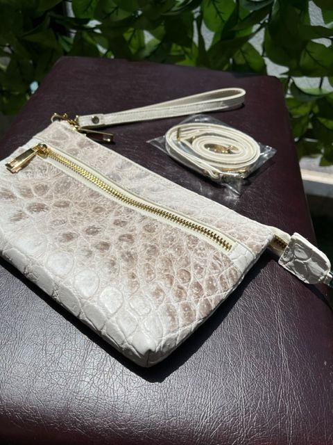 ヒマラヤクロコダイル柄クラッチバッグ 上質3 WAYで使える白系ウォレットショルダー