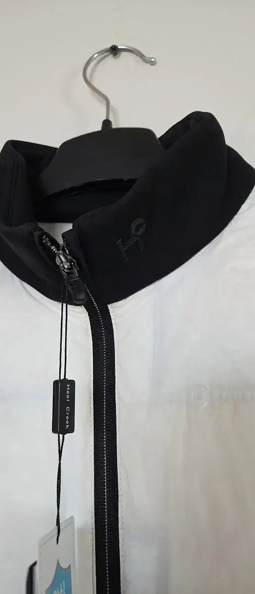 ヒールクリーク グース軽量ダウンジャケット ㅡ着払い 5万