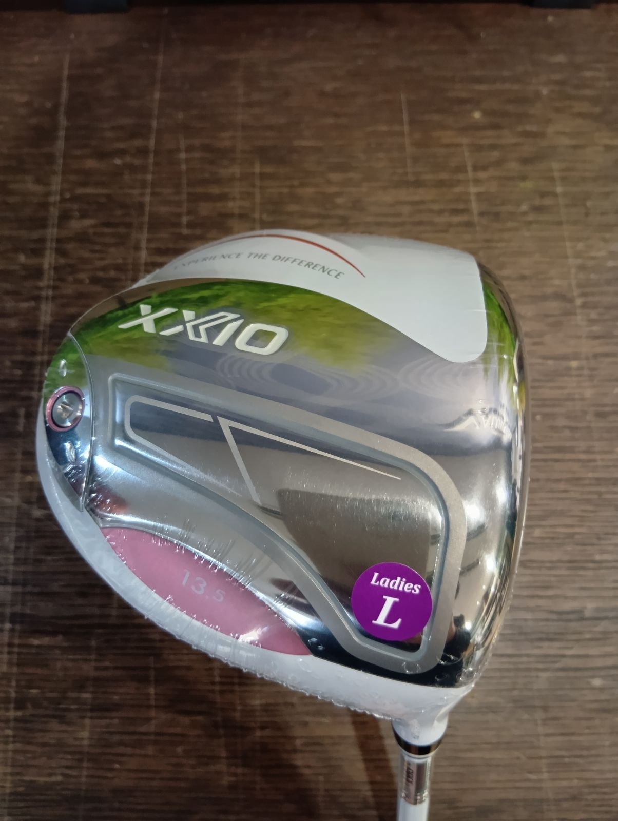 Ld Dr の新商品 XXIO 14 ゼクシオ レディース ドライバー ホワイト 13.5° 右用 MP 1400 L カーボンシャフト DUNLOP ゴルフクラブ 2026年モデル 日本