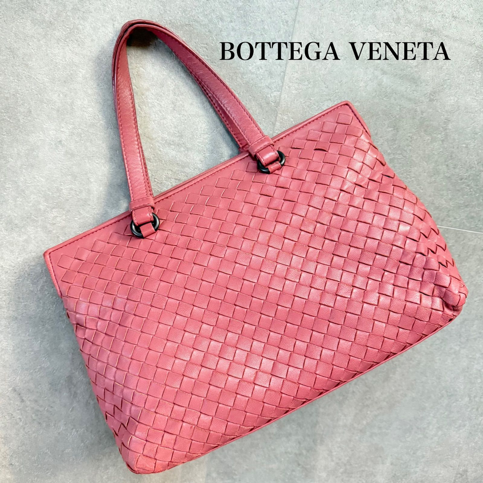 BOTTEGA VENETA ボッテガヴェネタ イントレチャート レザー トート 