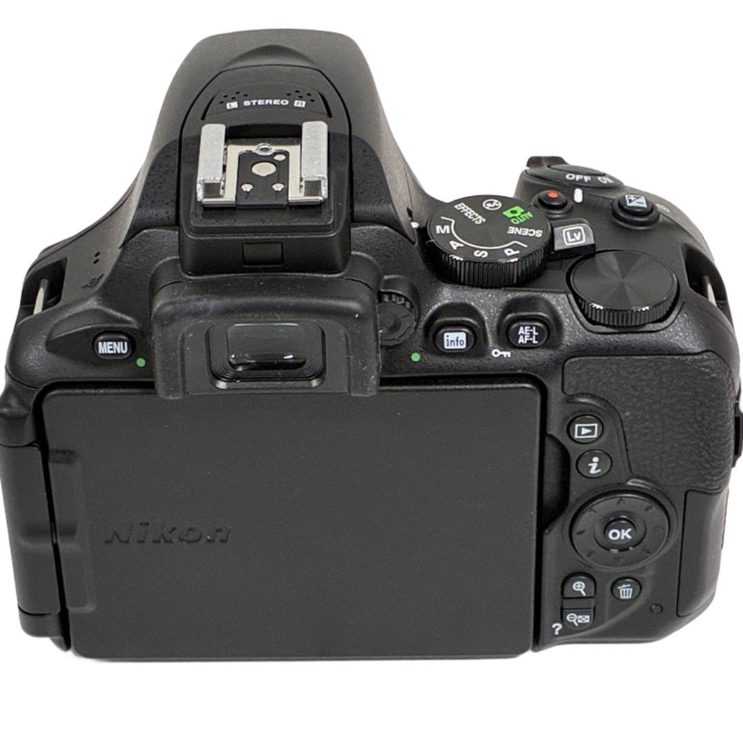 Nikon D5600 18-55mm 70-300mm 一眼レフ カメラ ダブルレンズキット