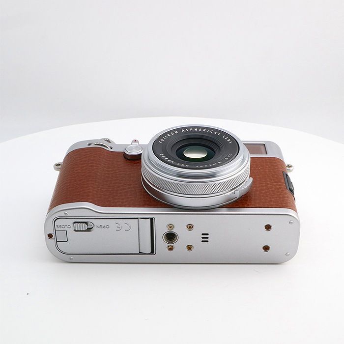中古】(フジフイルム) FUJIFILM X100F ブラウン - メルカリ