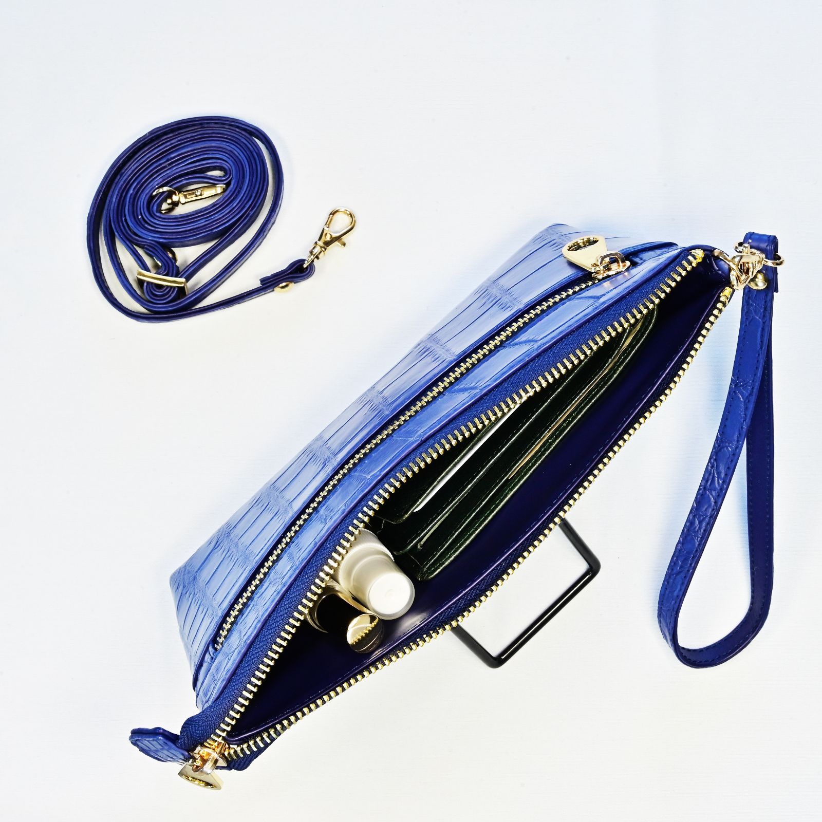 クロコダイル×ブルーの輝き 直感力を高める上質クラッチバッグ ショルダー付き