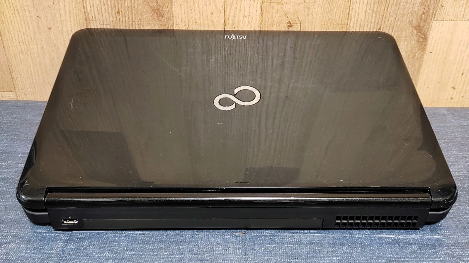 FUJITSU LIFEBOOK Corei7 メモリ8GB SSD256GB 大画面 ブルーレイ対応