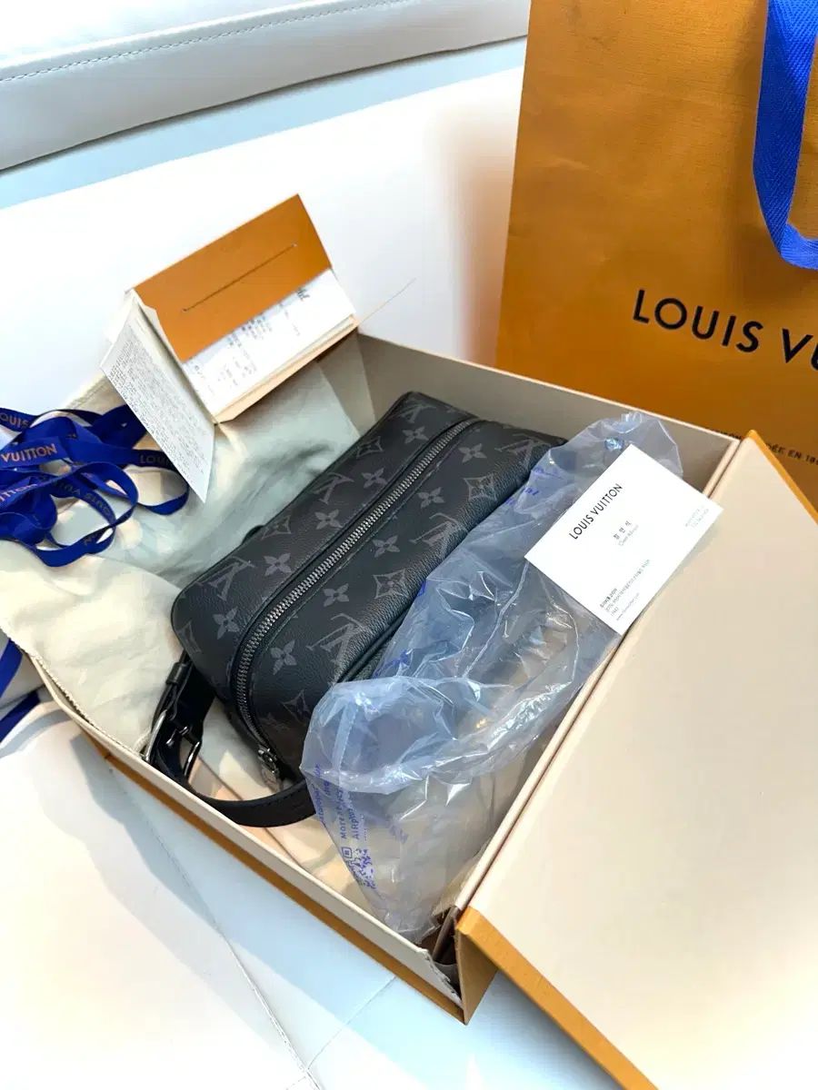 先月 フルセット Louis Vuitton ルイヴィトン エクリプス ROCKER ドーブキット