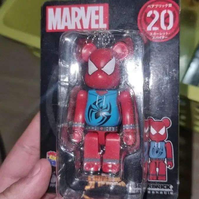 BE@RBRICK x MARVEL スパイダーマン スカーレット スパイダー - メルカリ