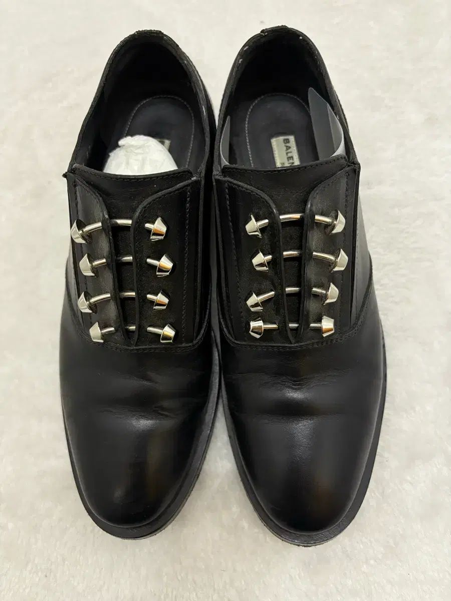 バレンシアガ スタッズ装飾 ブラック オックスフォードシューズ 37.5