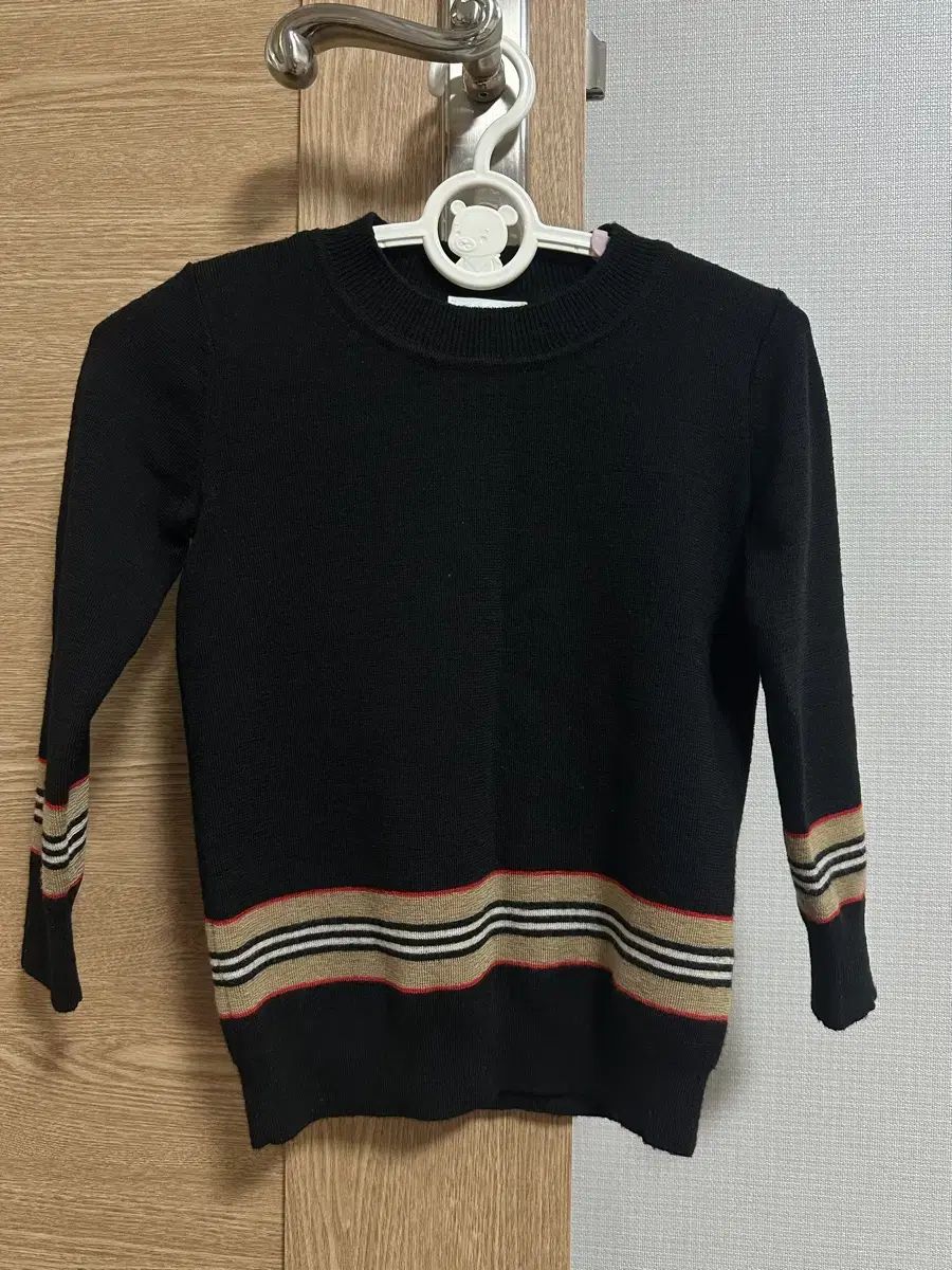 キッズ バーバリー ニット 100パーセント 6 y