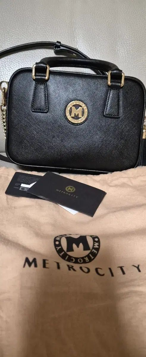 METROCITY サフィアーノ クロスバック