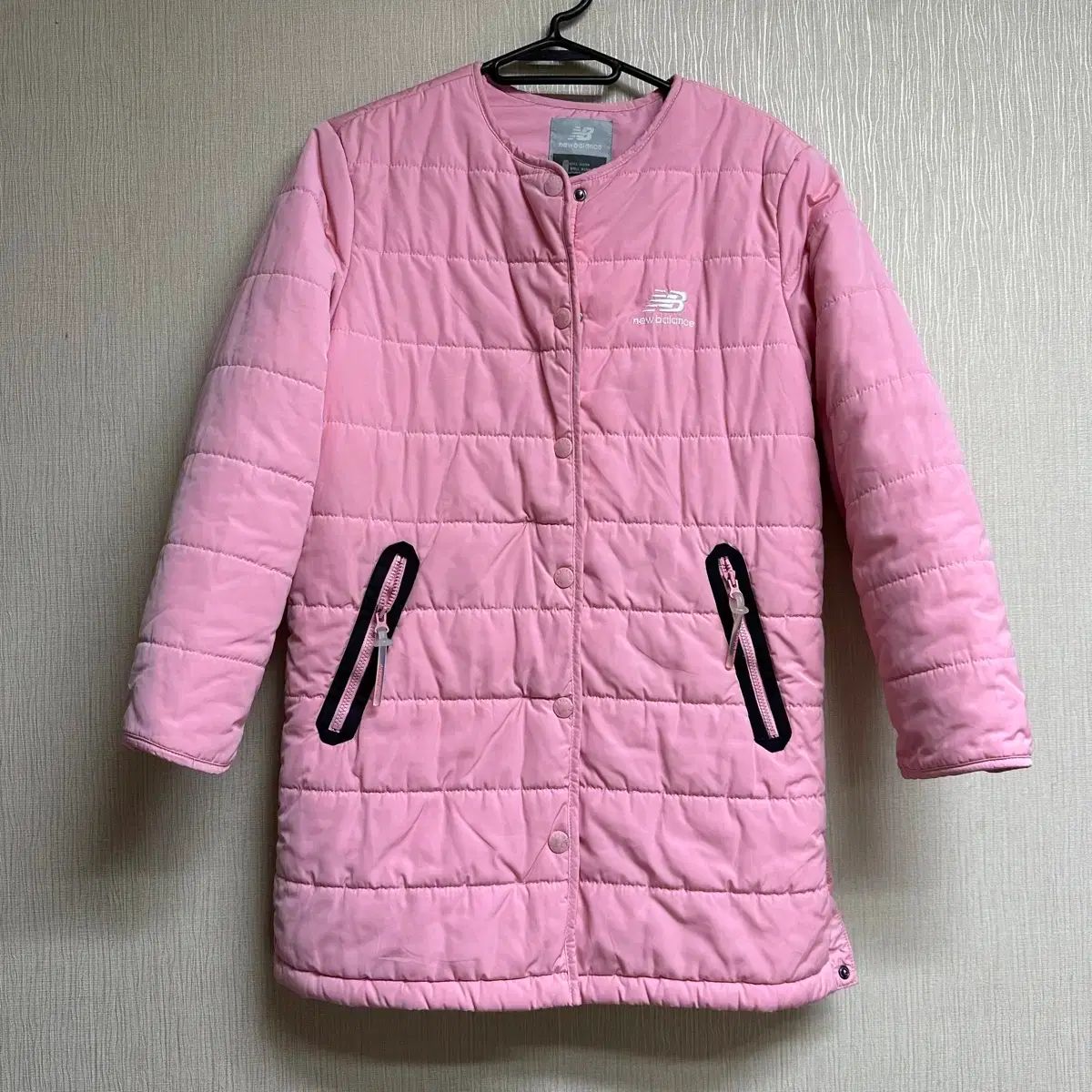 ニューバランス 軽量ダウン 140