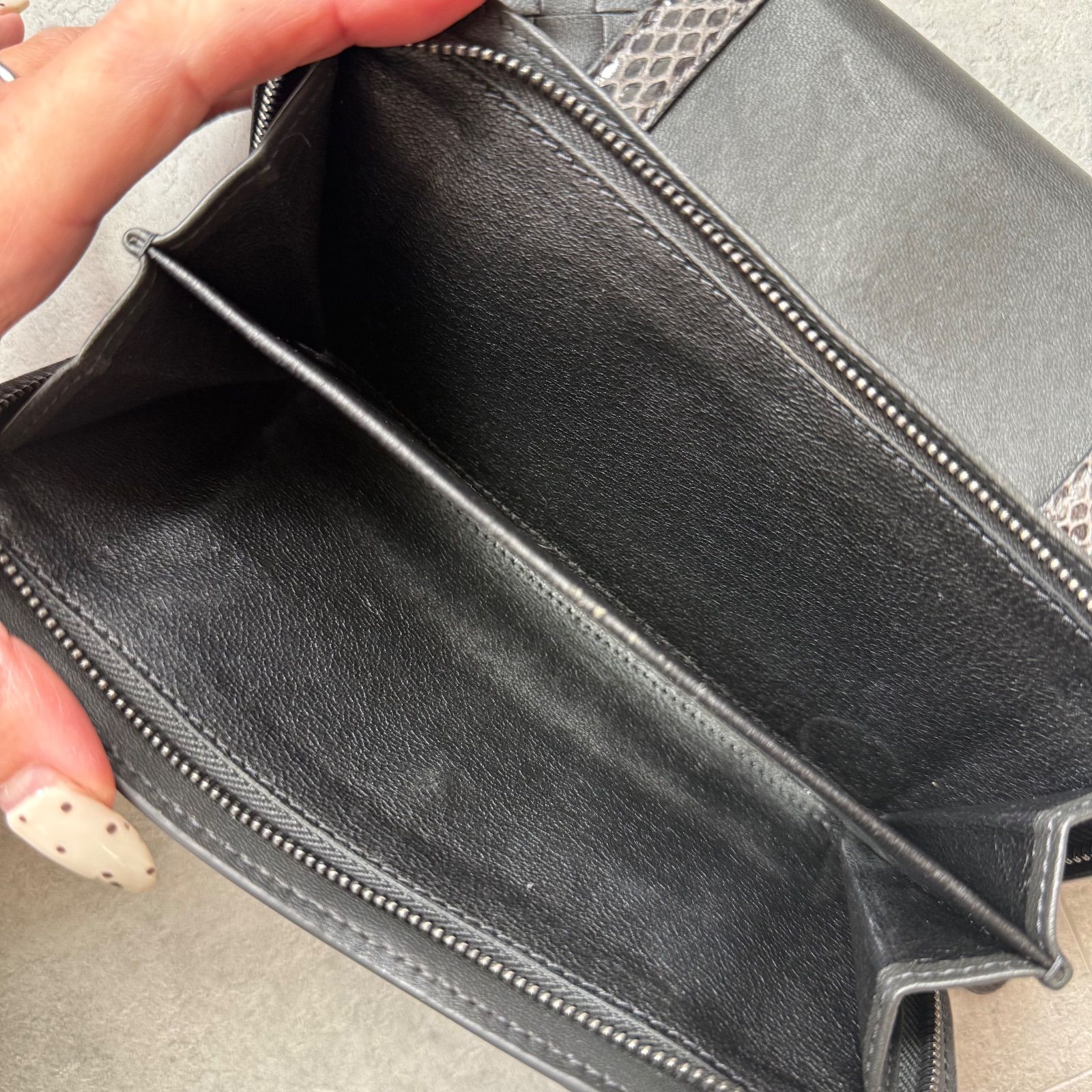 美品 BOTTEGA VENETA ボッテガヴェネタ イントレチャート長財布