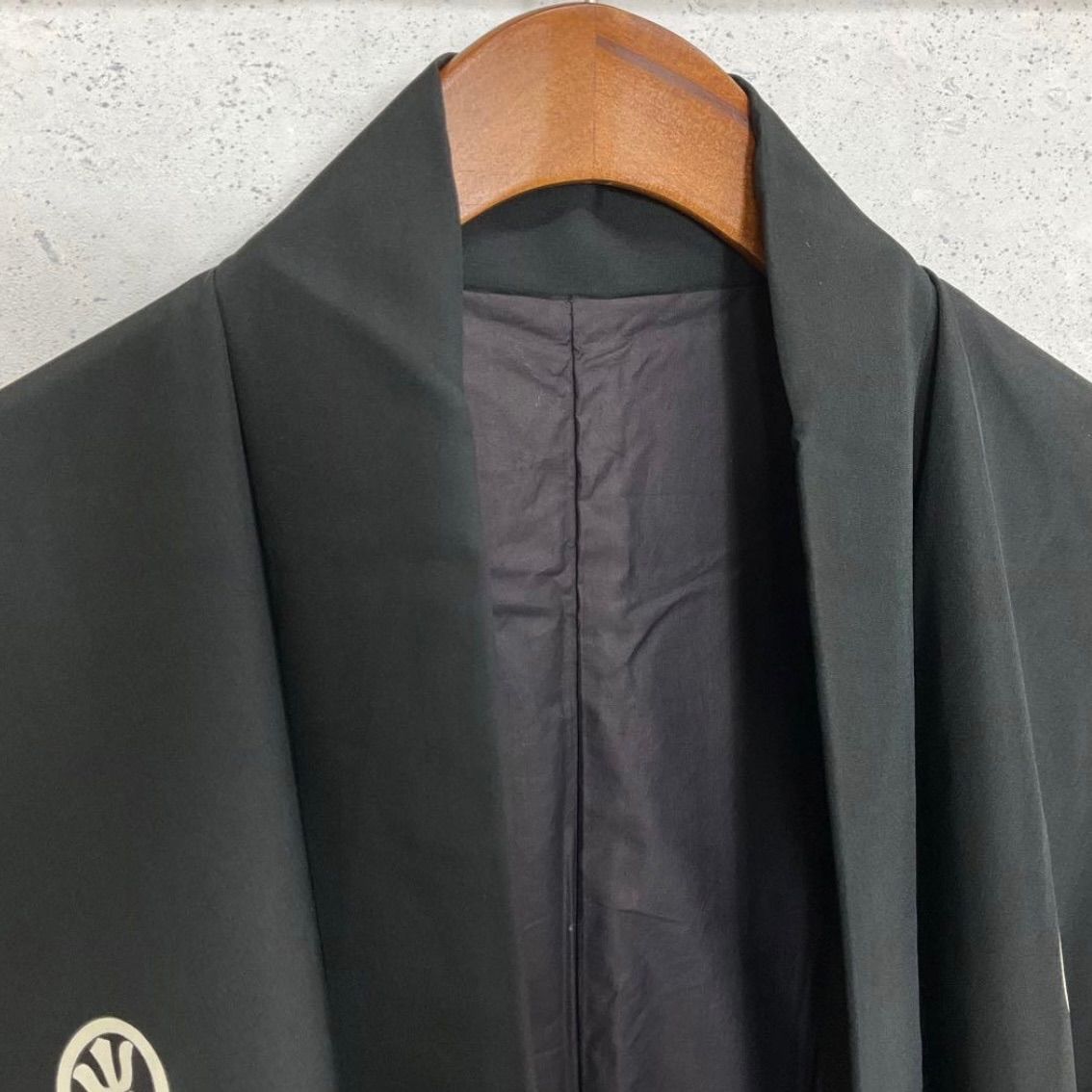 one⬛️男前屋⬛️男黒紋付⬛️アンサンブル⬛️男着物⬛️男羽織⬛️羽二重⬛️正絹⬛️五つ紋⬛️裄69