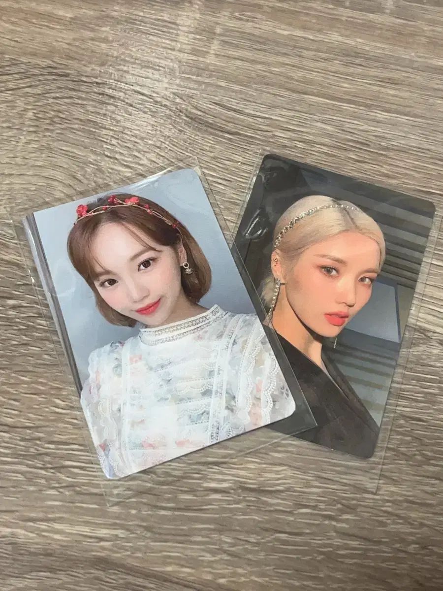 IZ*ONE / LE SSERAFIM クォン・ウンビ キム・チェウォン トレカ (公式