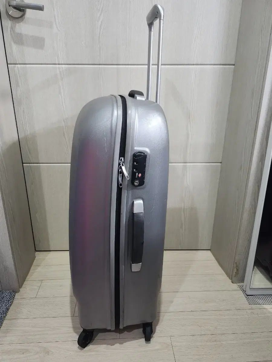 旅行用キャリー