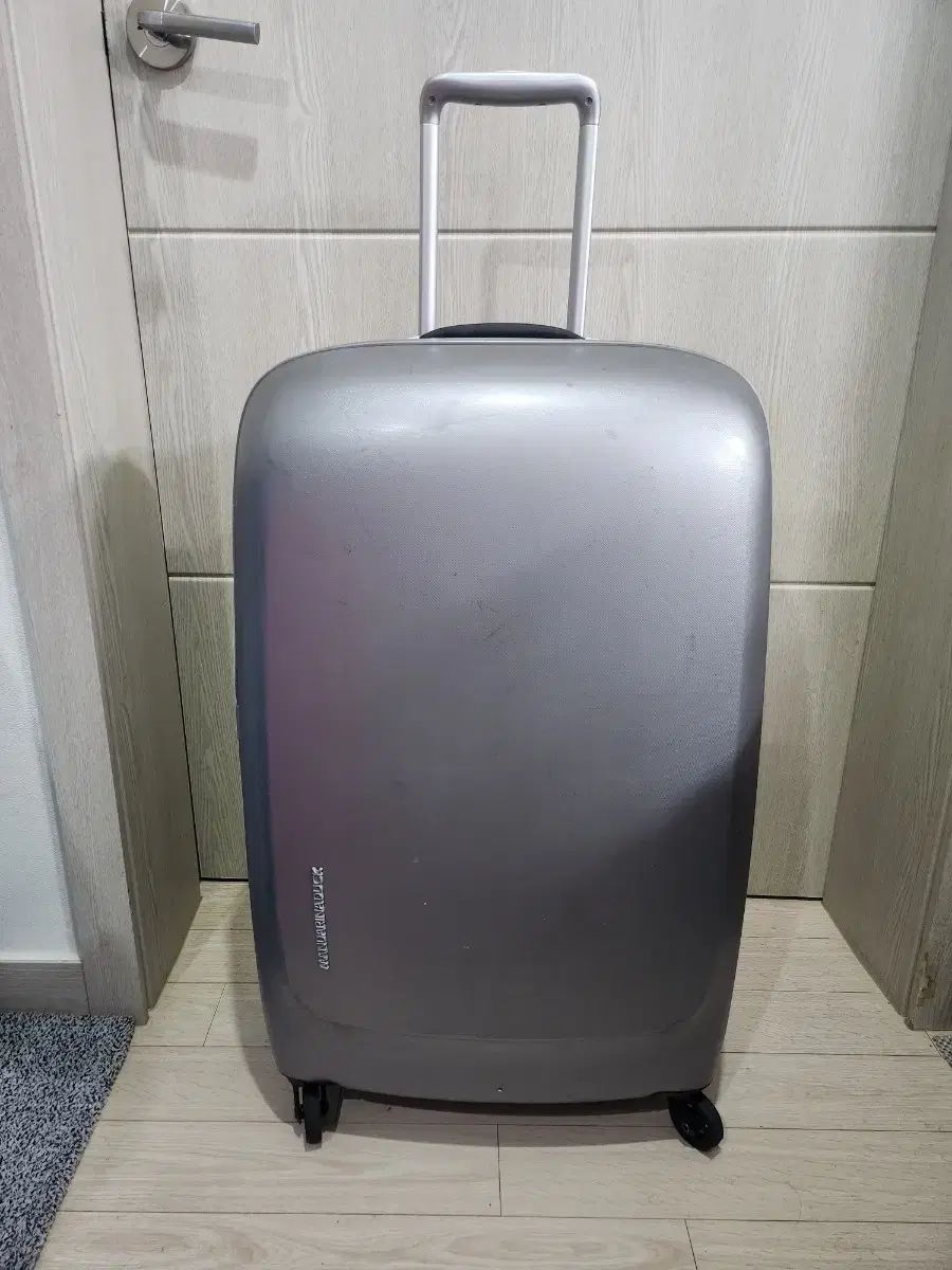 26インチ マンダリナダック 旅行用キャリー