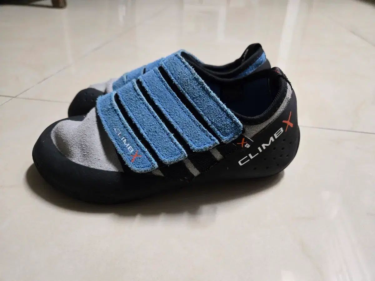 クライムエクス クライミングシューズ