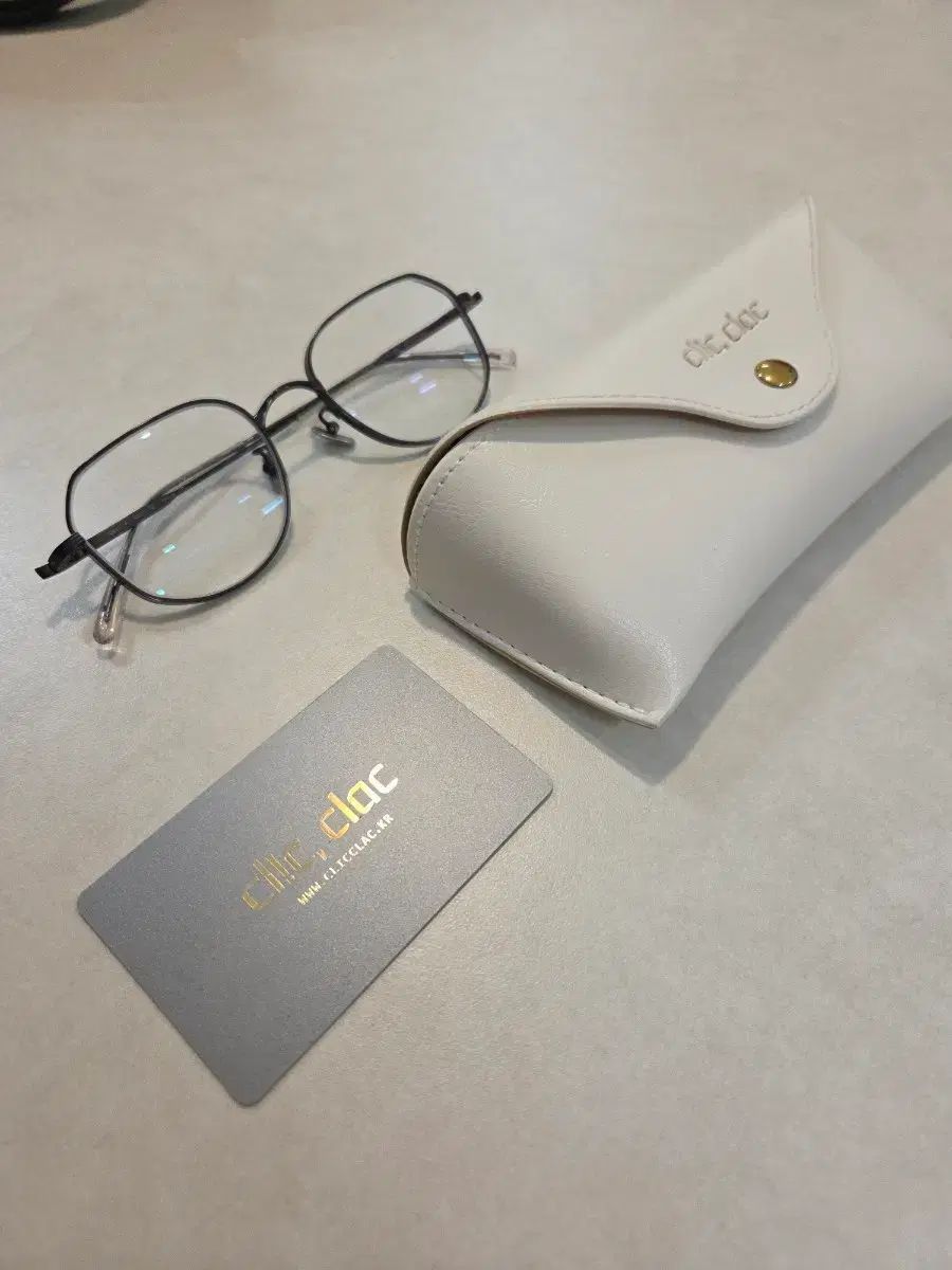 クリッククラーク Leo IV ブラウン 52