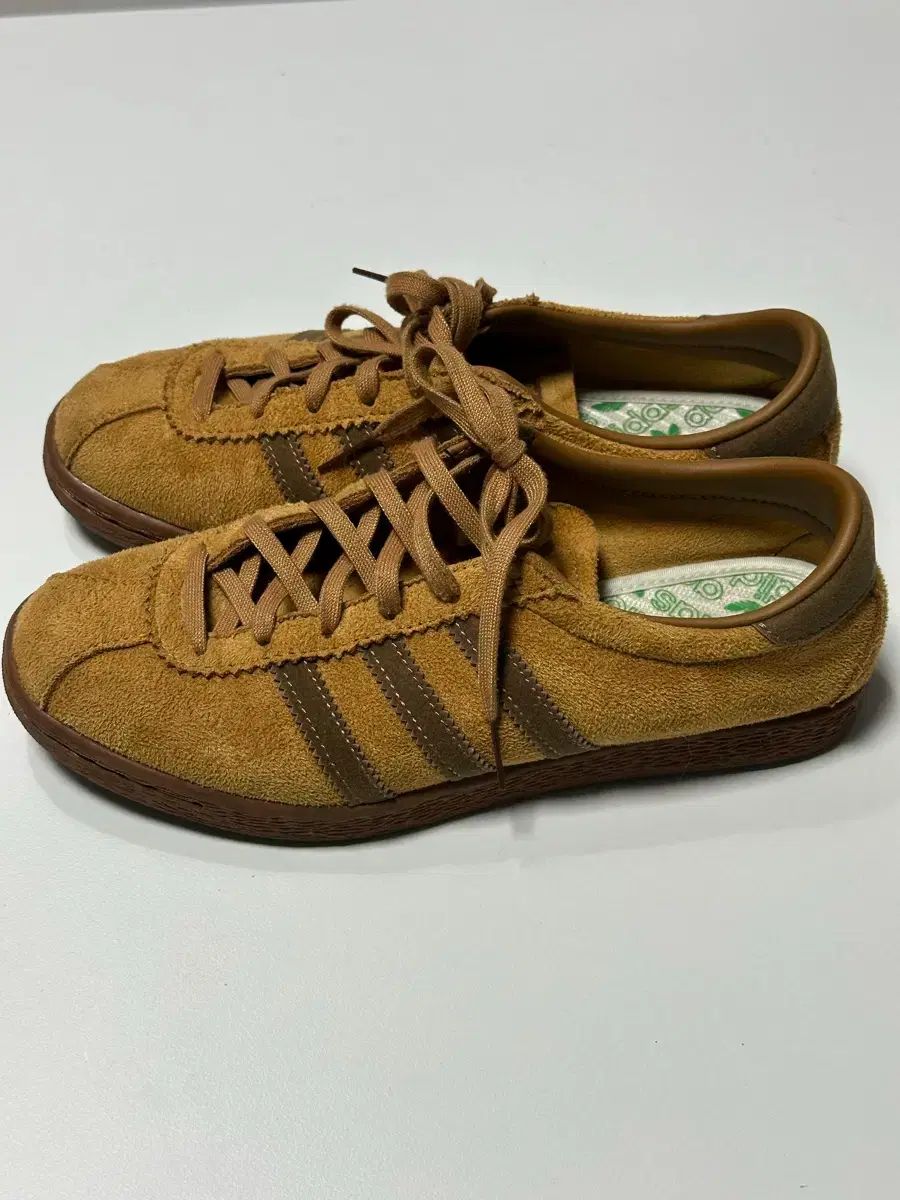 adidas タバコ ブラウン デザート 230