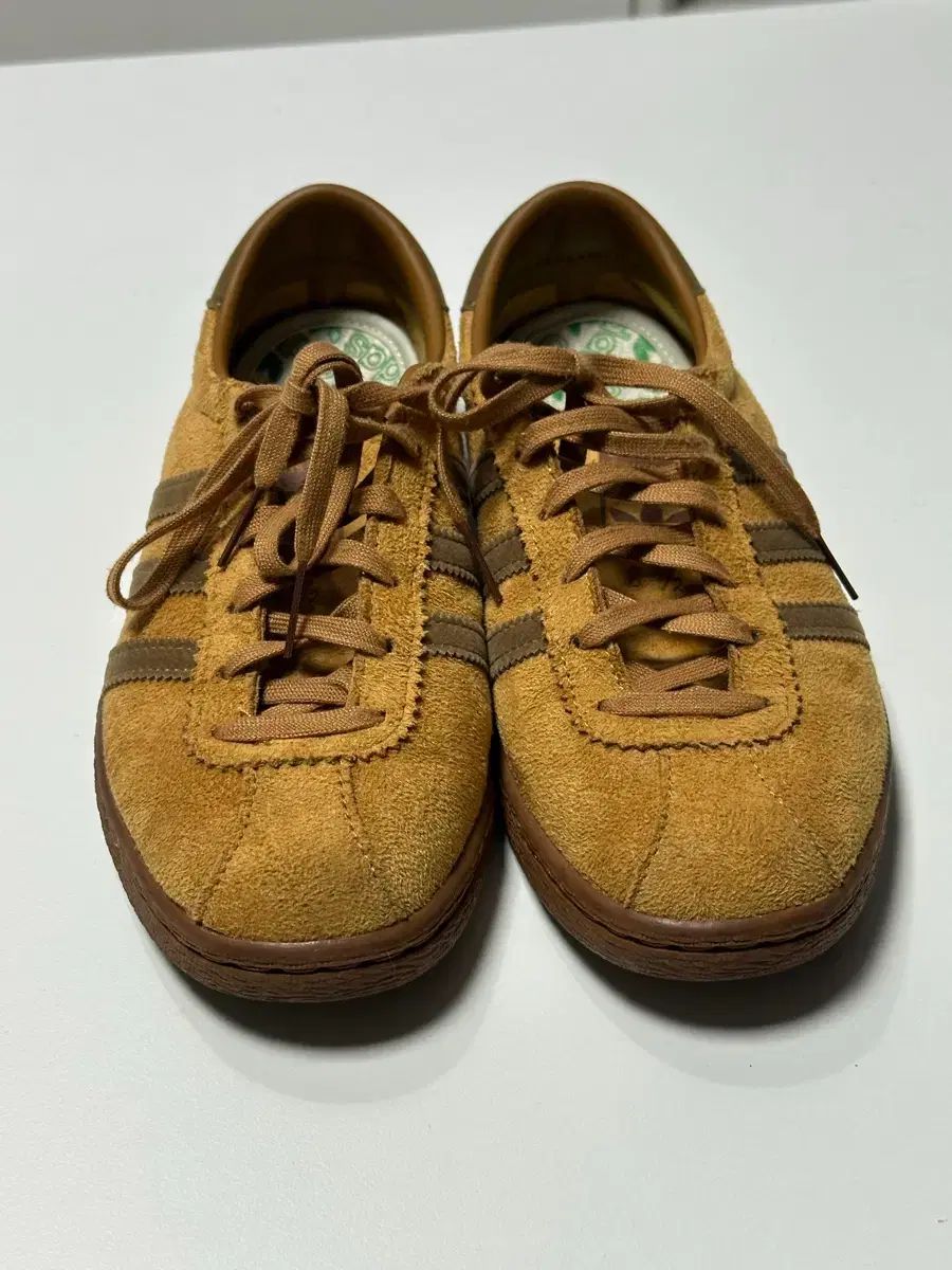 adidas タバコ ブラウン デザート 230