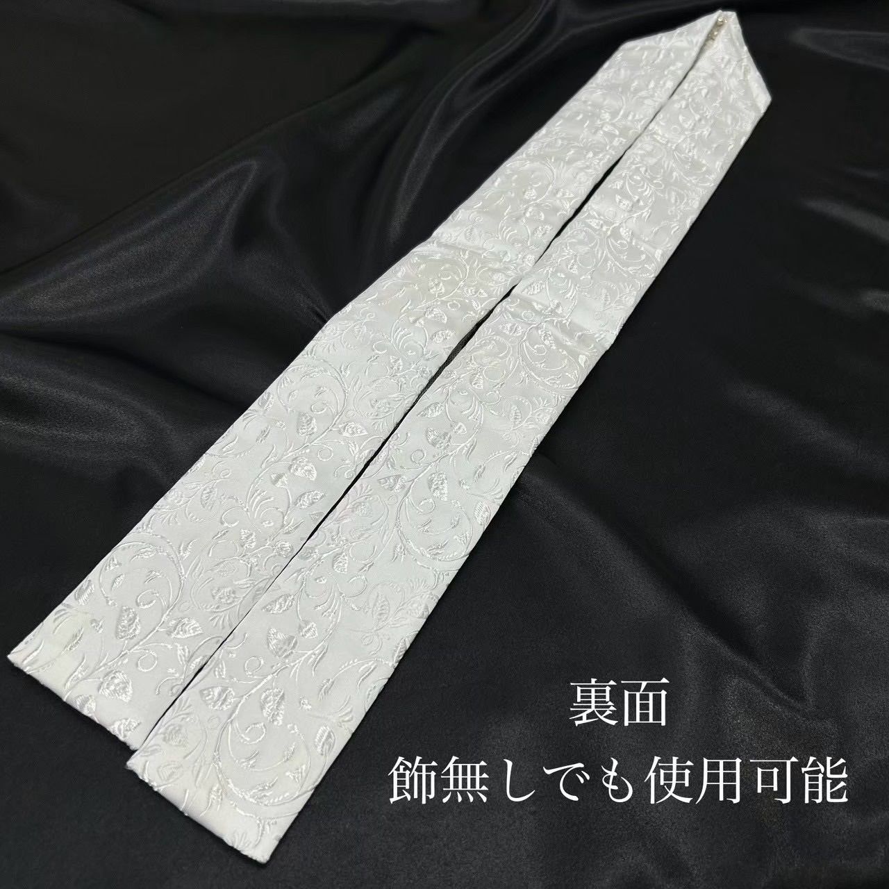  重衿 伊達えり 伊達襟 白 白パール装飾 レース スワロフスキー 生地模様入り 生地ホワイト 衿元アイテム ゴージャス 成人式 前撮り 成人式前撮り 和装前撮り ママ振袖 晴れの日コーデ 振袖小物 個性派の1本 映え最高 白＆白 重ね襟 長襦袢 半襦袢