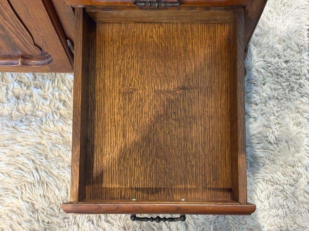 ヨーロピアン クラシック オーク材 サイドボード クラシカル