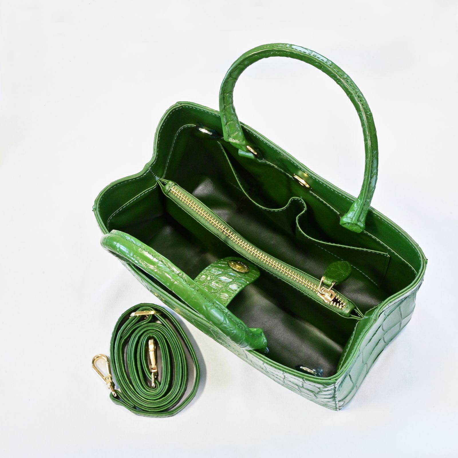 鮮やかグリーン クロコ ハンドバッグ 通勤 フォーマル対応 内ポケット充実