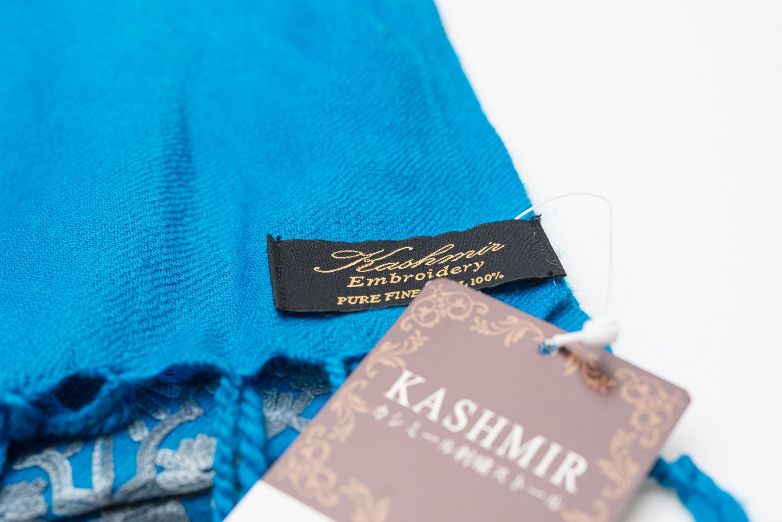 ウール100％大判ショール カシミール刺繍