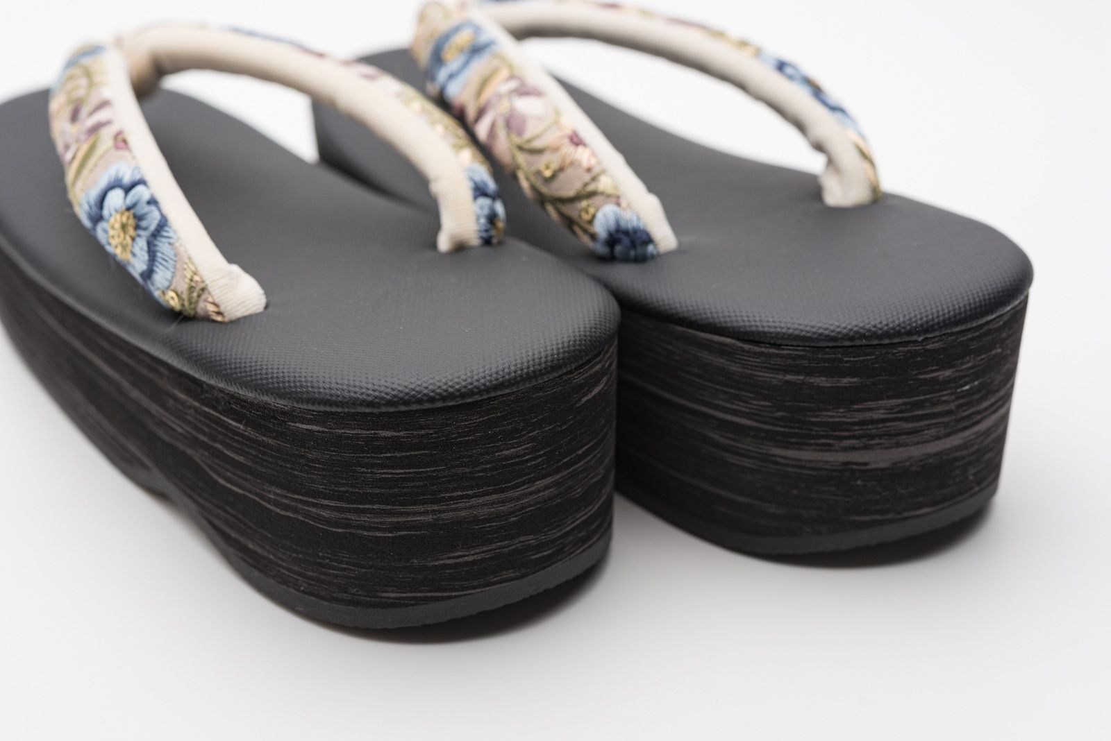 インド刺繍鼻緒