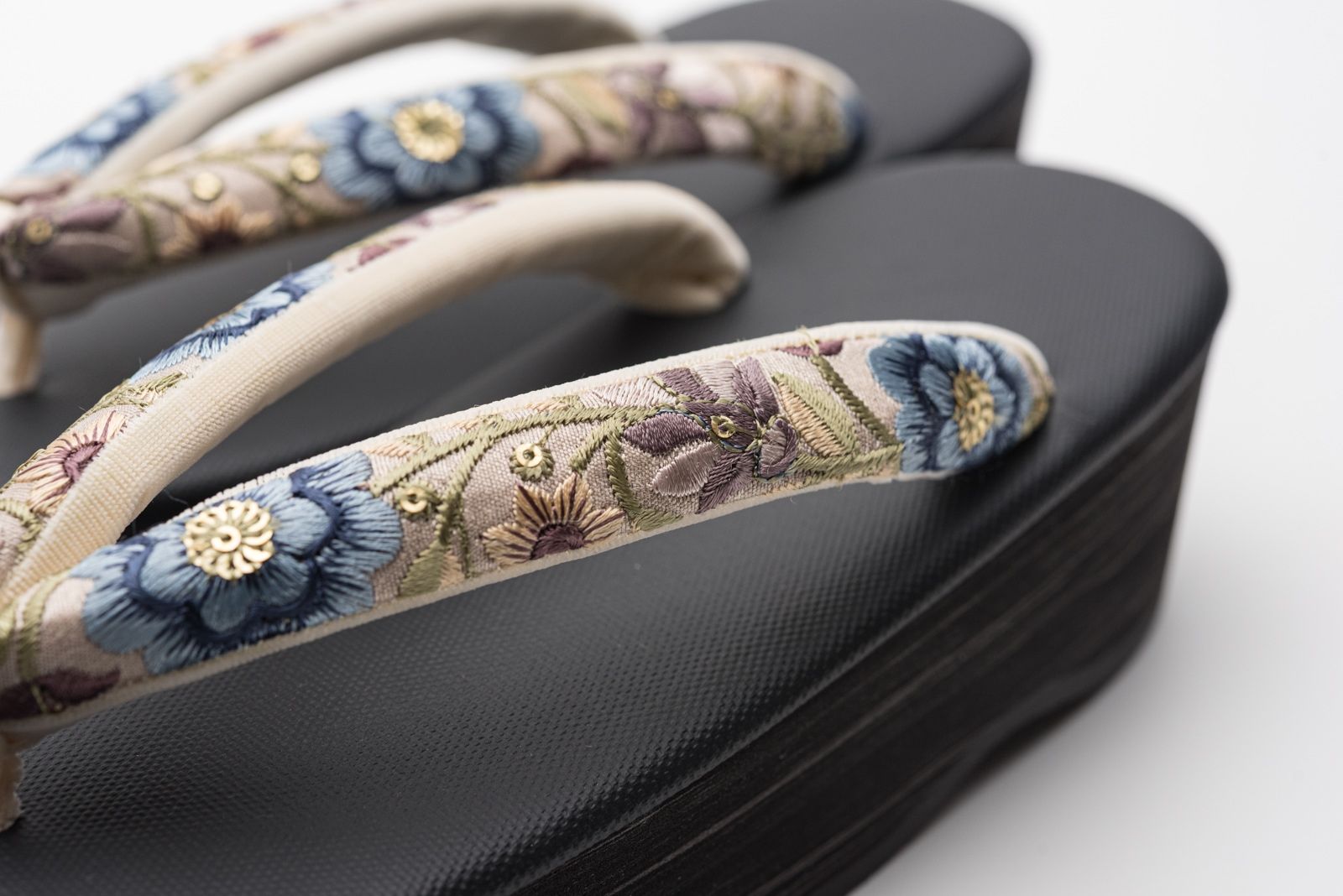  F インド刺繍鼻緒 EVA草履 青花×黒台 草履 和装履物