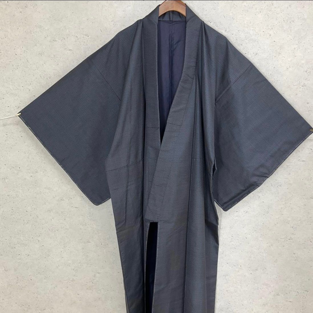 同然⬛️本場奄美大島紬⬛️藍大島紬⬛️亀甲伽藍⬛️アンサンブル⬛️仕付け糸付き⬛️袷⬛️裄70