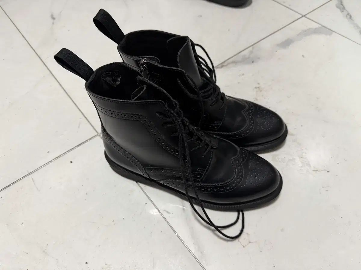 DR MARTENS ドクターマーチン デルフィン uk 6 250