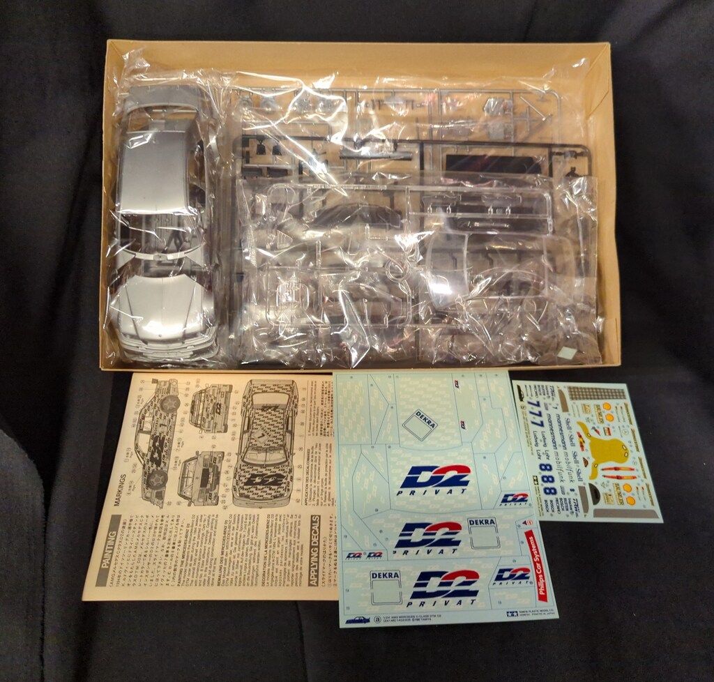 タミヤ 1/24スポーツカーシリーズNo.146 AMGメルセデス Cクラス DTM