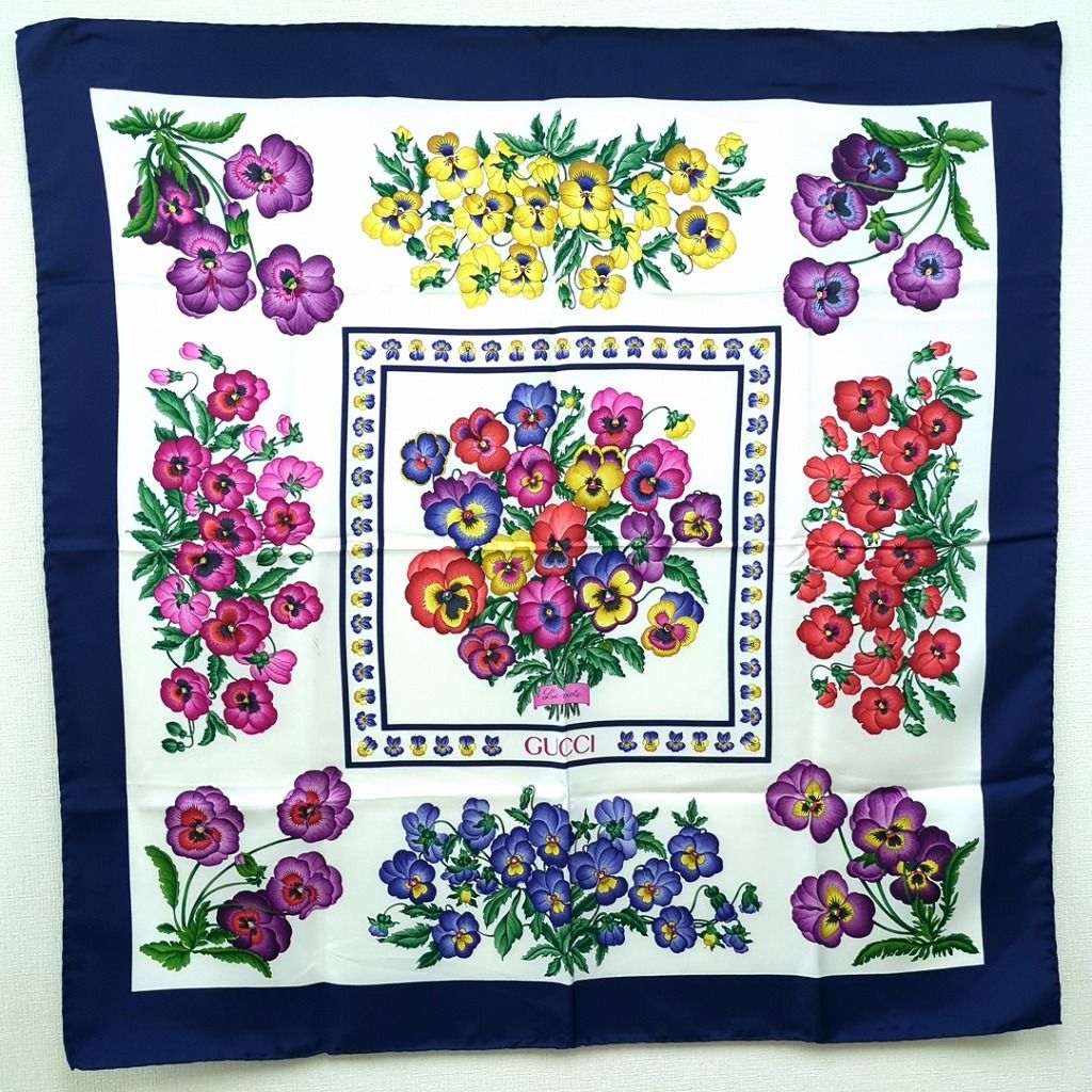 グッチ シルク スカーフ 花柄 イタリア製